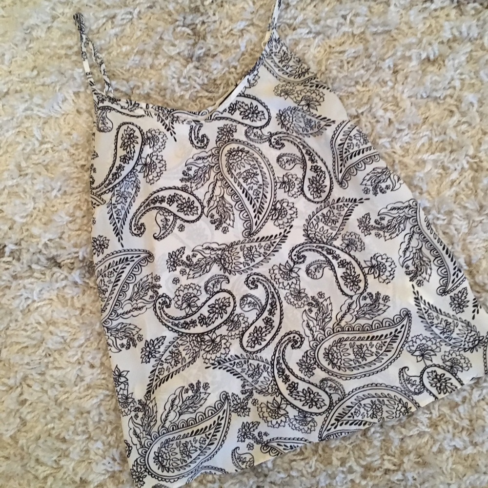 Paisley flowy strappy top